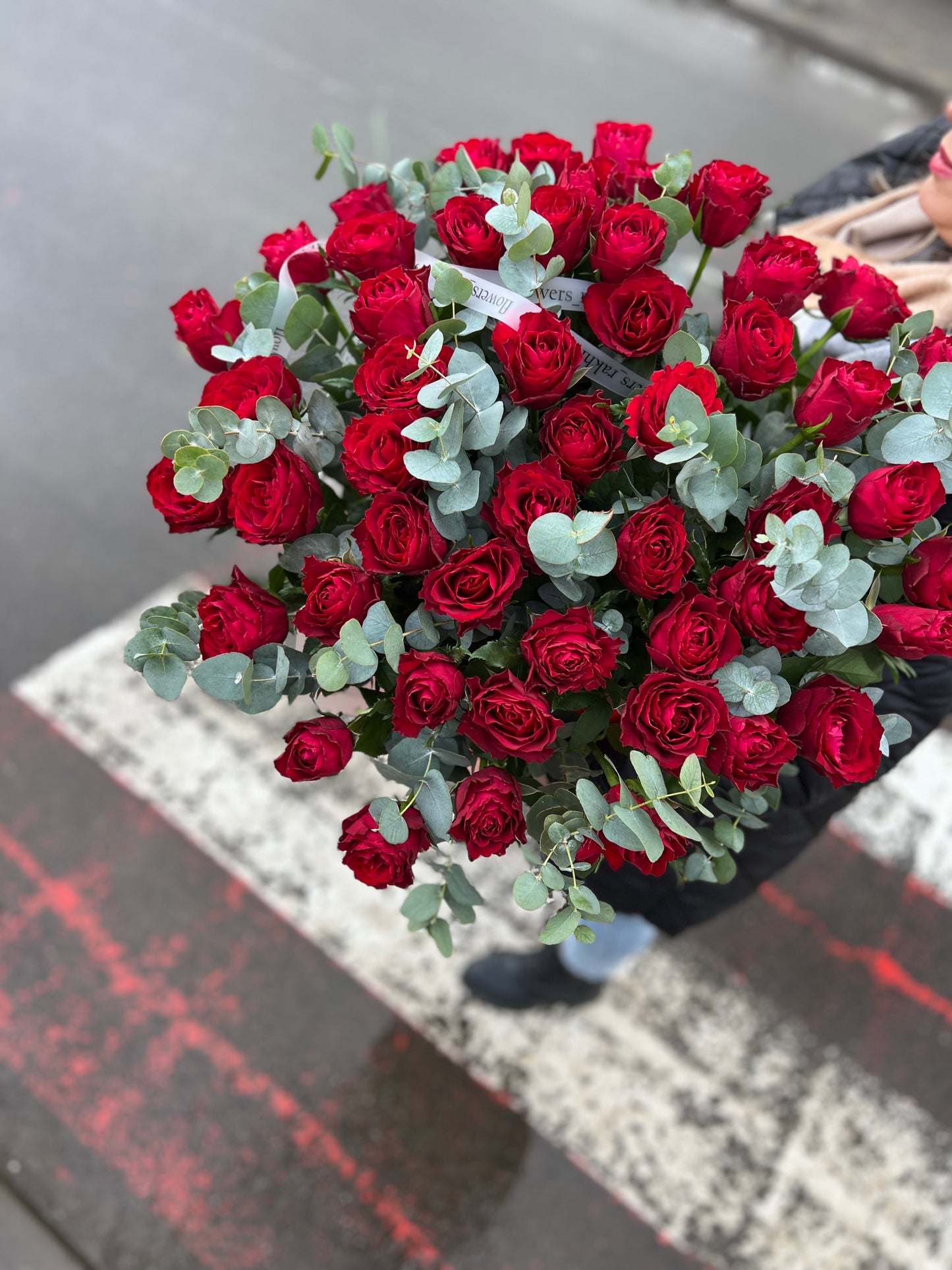 Коробка з трояндами Експловер