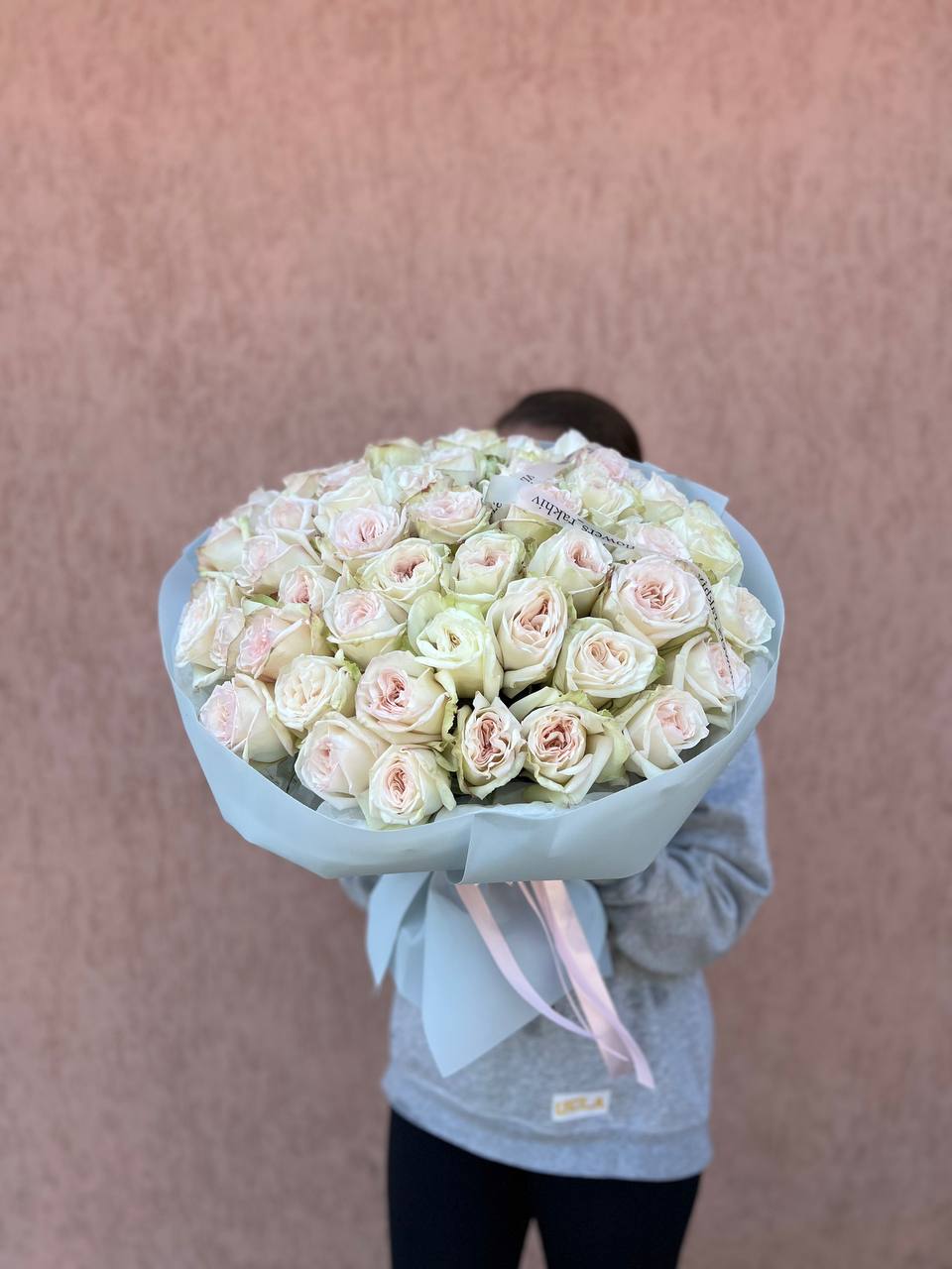 Троянди "Вайт Охара" 35 шт