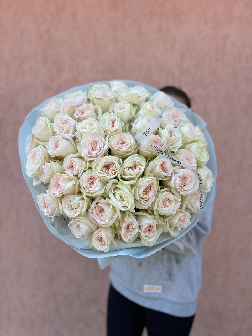 Троянди "Вайт Охара" 35 шт