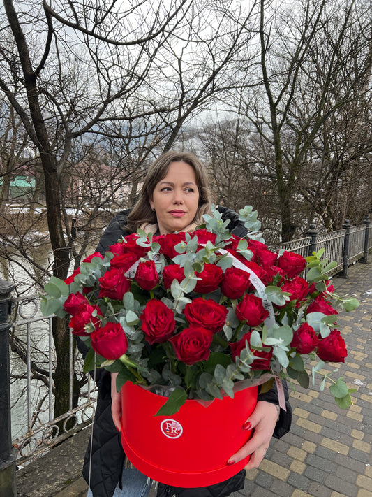 Коробка з трояндами Експловер