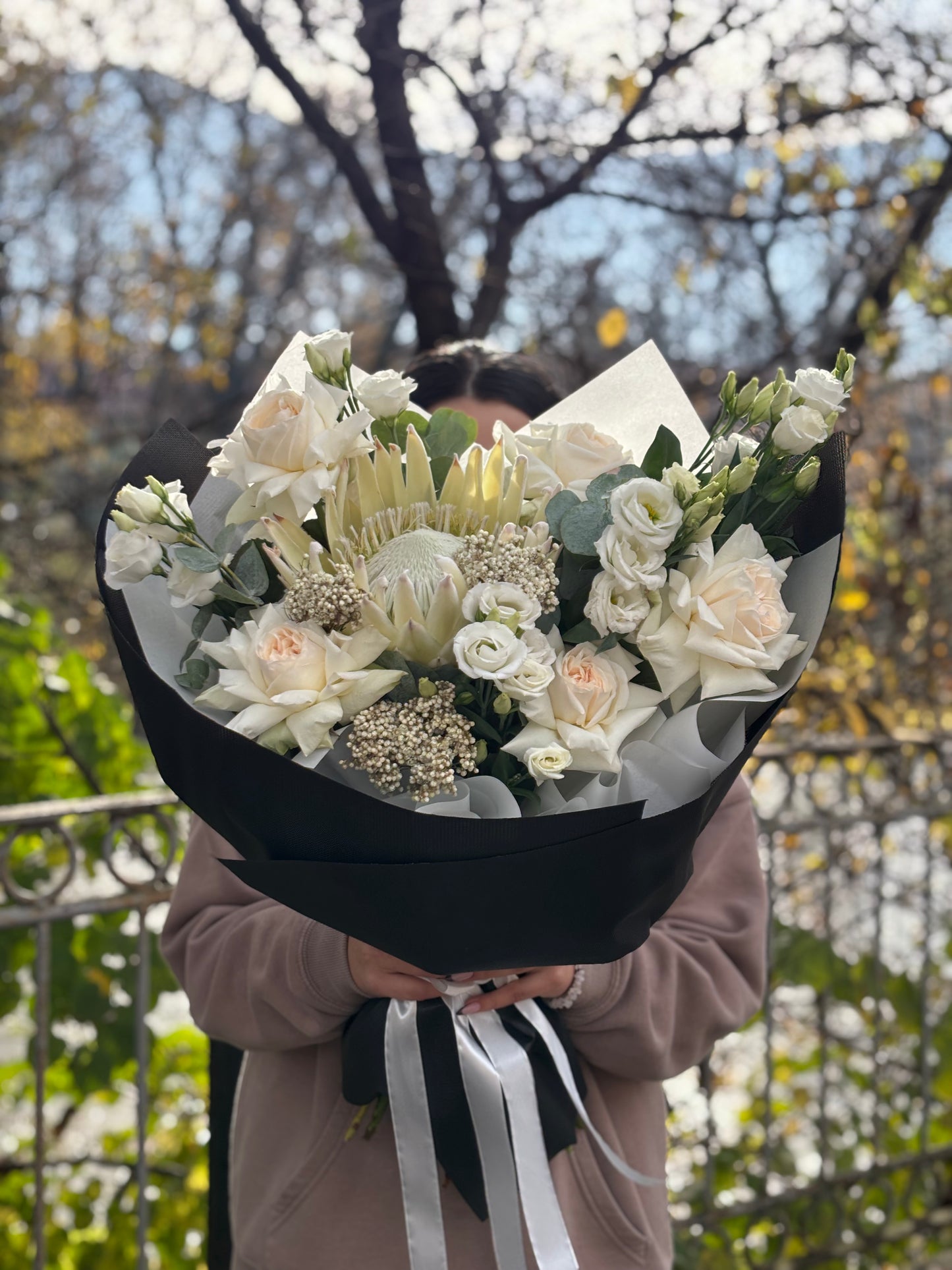 Комбінований букет з Протеями