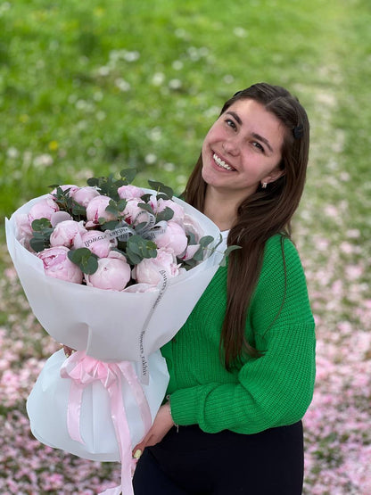 Букет з рожевих півоній 15 шт