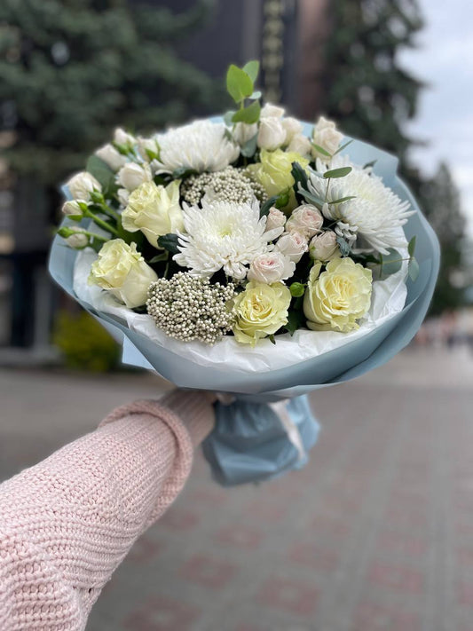 Комбінований букет з озотантусом